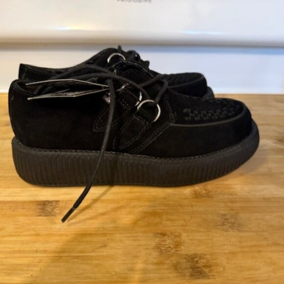 T.U.K. Black Suede Low Viva Creeper Oxford Shoe – Unisex - Picture 7 of 16